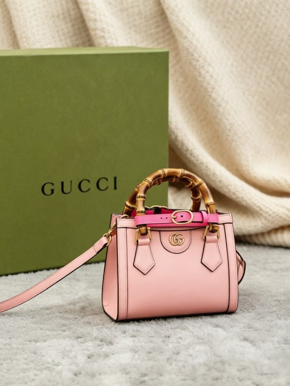 Gucci Diana Mini Top Handle Bag Pink